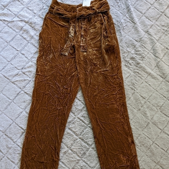 Jen’s Pirate Booty Free People Pants Womens M Gold Velvet Melrose High Rise Boho - Picture 3 of 6